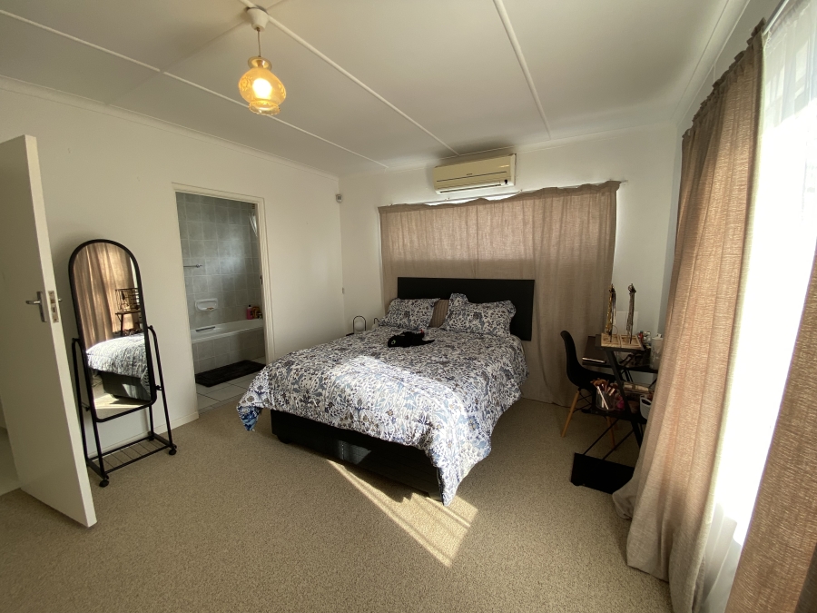 To Let 3 Bedroom Property for Rent in Kidds Beach Eastern Cape